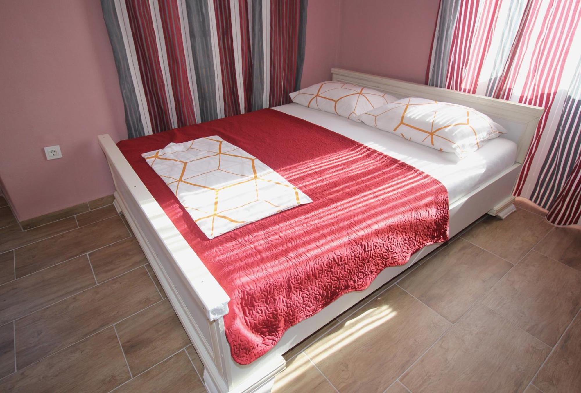 Studio Apartman Maro Сень Экстерьер фото